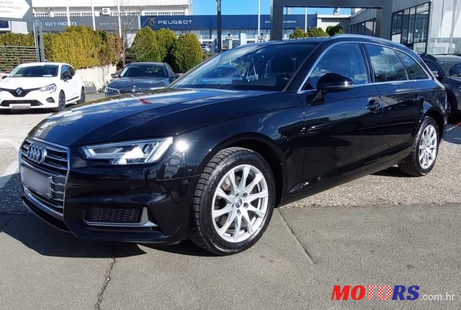 2018' Audi A4 Avant photo #1