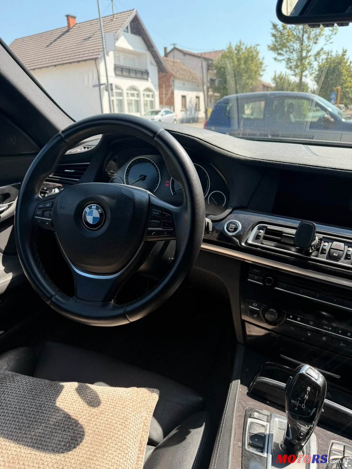 2010' BMW Serija 7 730D photo #5