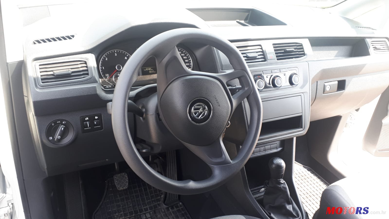 2019' Volkswagen Caddy cargo photo #1