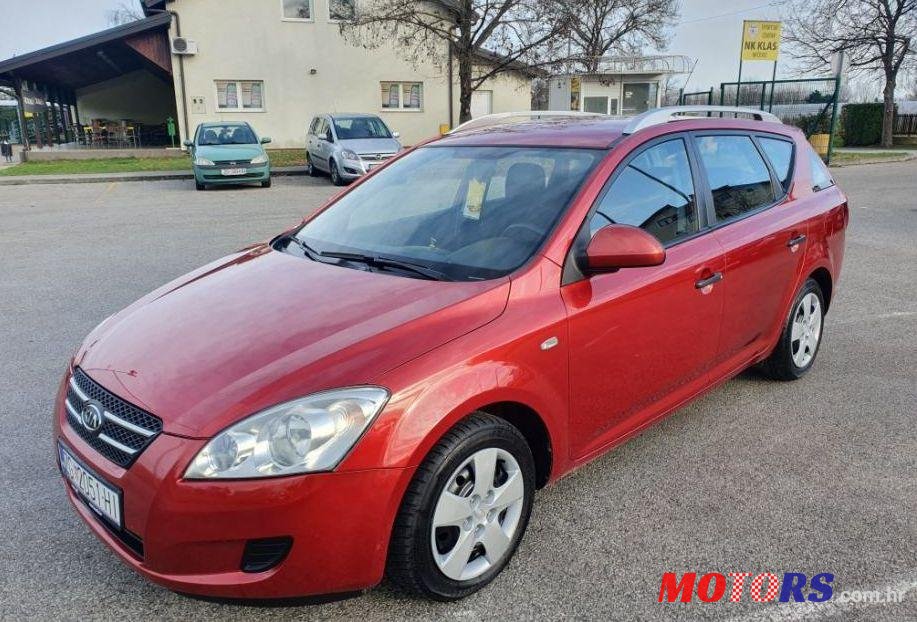 2010' Kia Ceed (Cee'D) 1,6 Crdi Ex photo #1