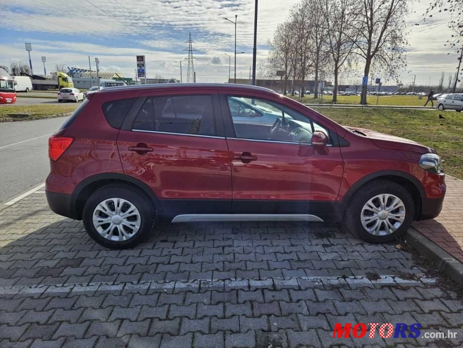 2018' Suzuki SX4 S-Cross 1,0 photo #4