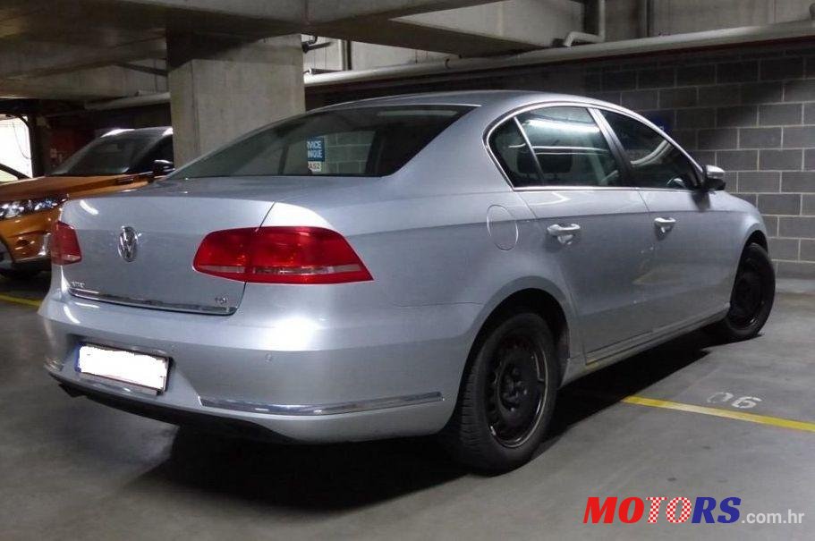 2013' Volkswagen Passat 1,6 Tdi Bmt photo #2
