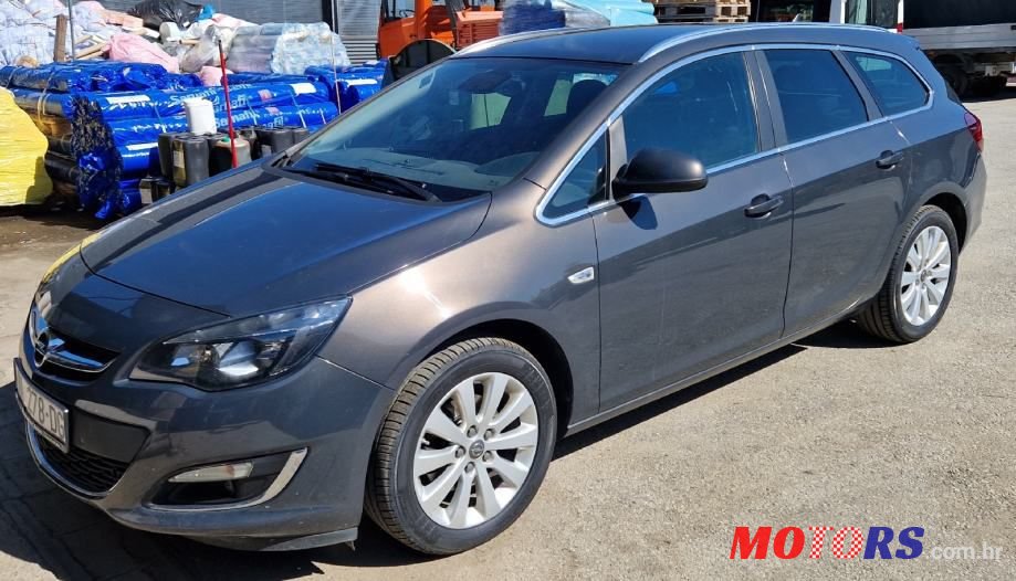 2015' Opel Astra Karavan photo #1