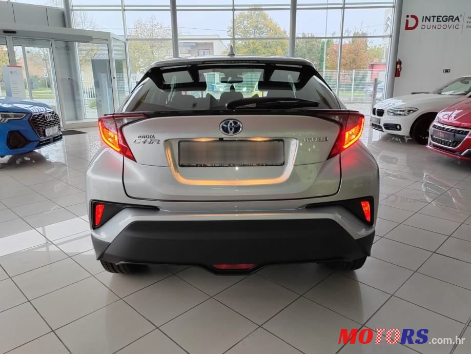 2023' Toyota C-HR 1,8 photo #5