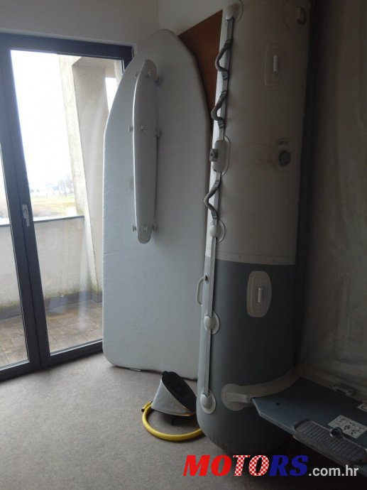 2010' Zodiac photo #1