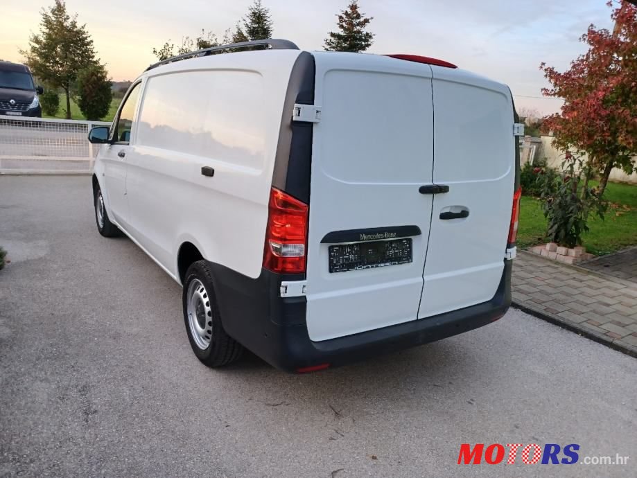 2016' Mercedes-Benz Vito photo #6