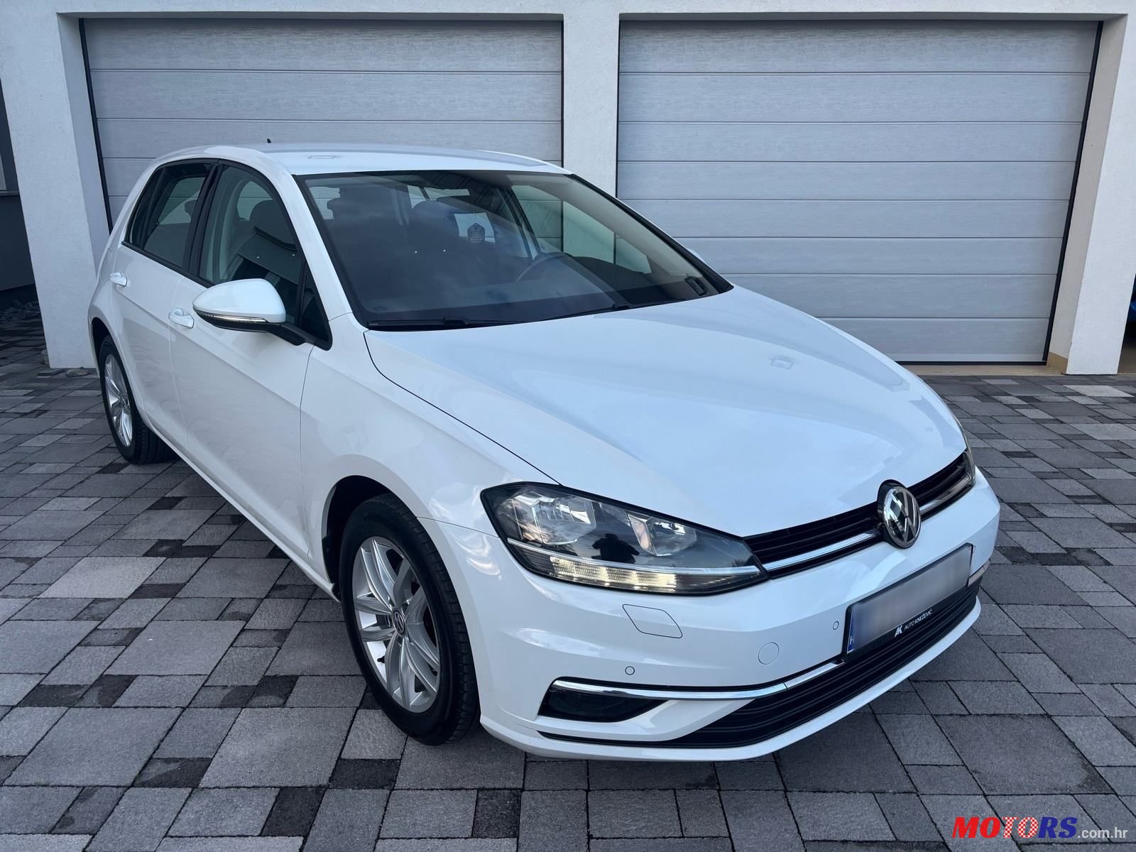 2017' Volkswagen Golf VII photo #3