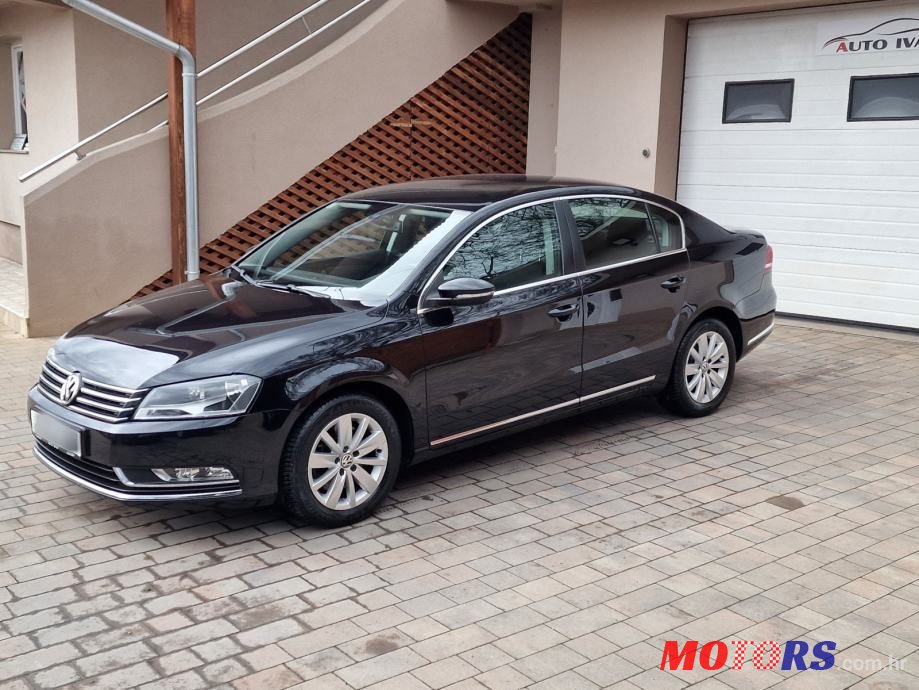 2011' Volkswagen Passat 2,0 Tdi Bmt photo #3