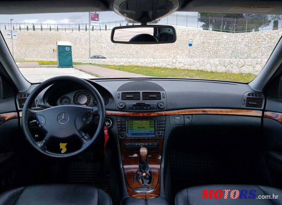 2004' Mercedes-Benz E-Klasa 320 Cdi photo #2