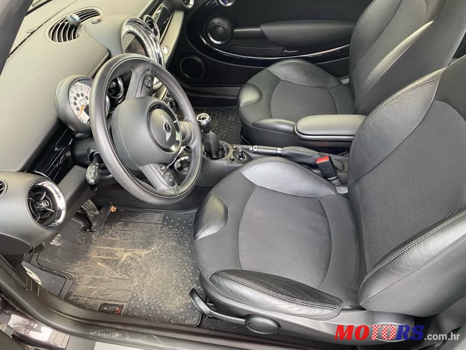 2013' MINI Cooper S photo #6