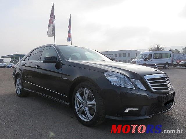 2009' Mercedes-Benz E-Class photo #4