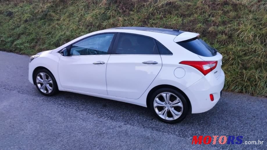 2014' Hyundai i30 1,6 Crdi photo #4