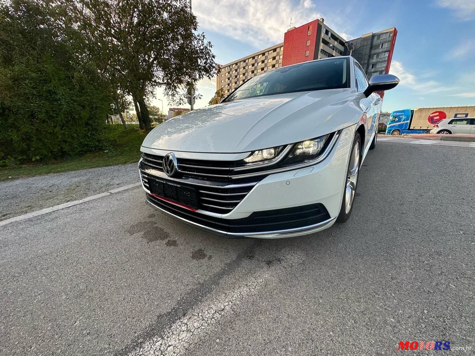 2017' Volkswagen Arteon photo #3