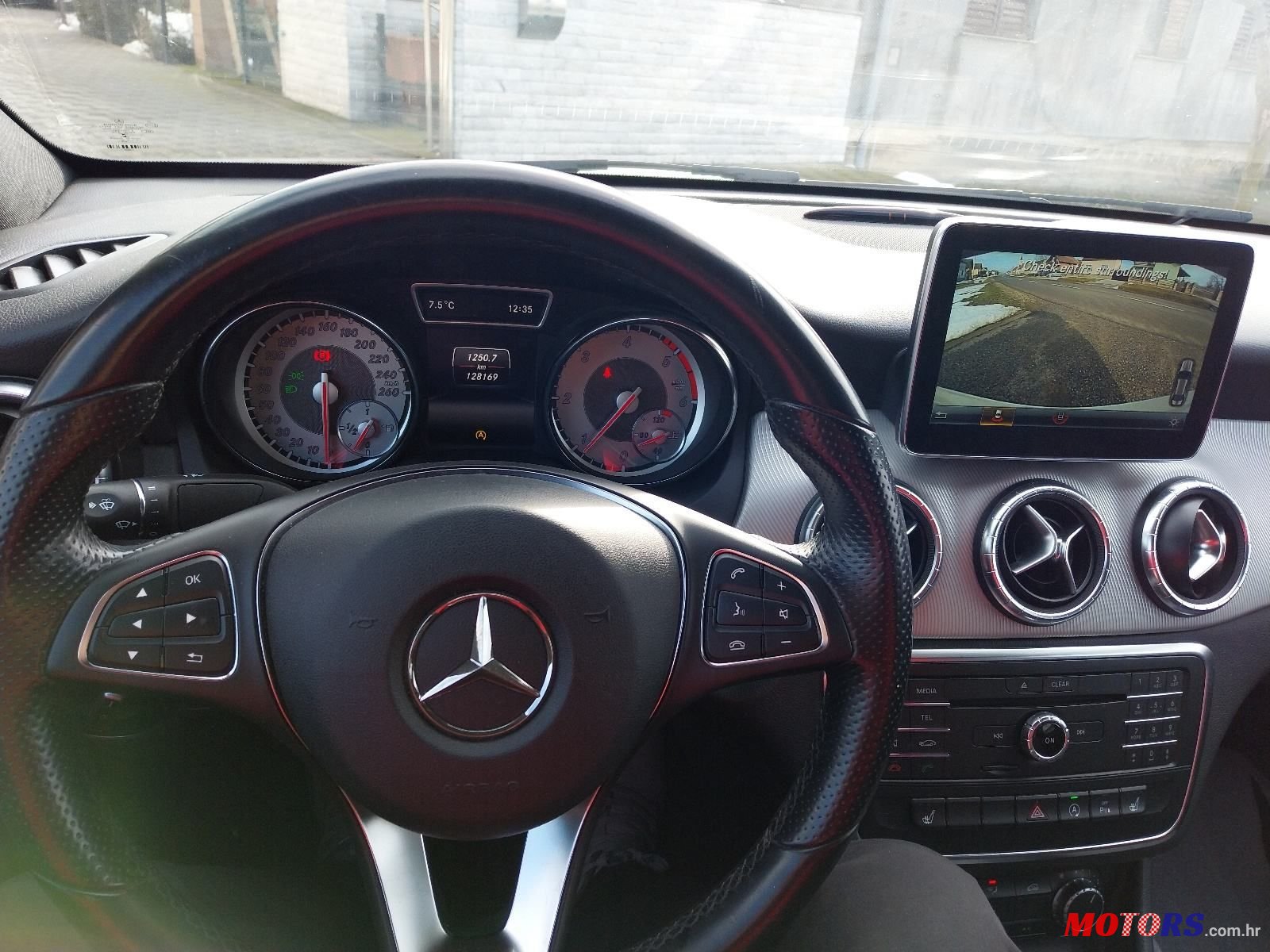 2015' Mercedes-Benz Cla Klasa 180 Cdi photo #4