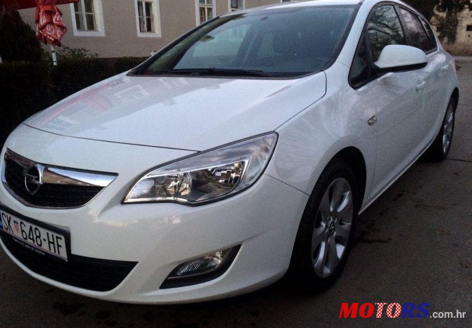 2012' Opel Astra 1,3 Cdti Sport photo #1