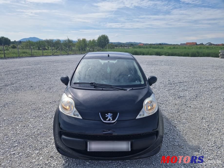 2007' Peugeot 107 1,0 photo #2