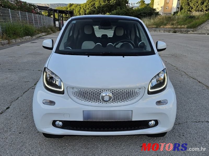 2015' Smart Fortwo photo #6