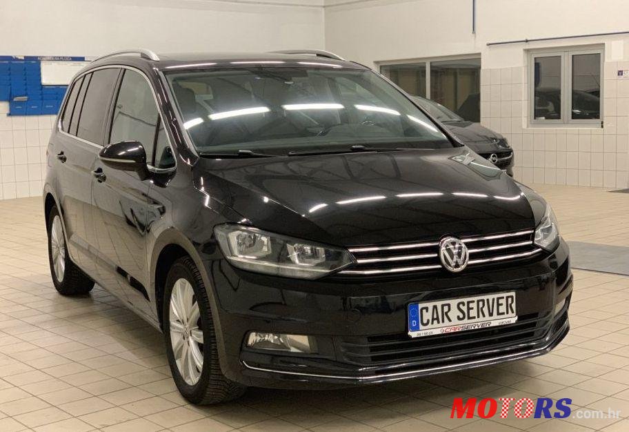 2016' Volkswagen Touran 2,0 Tdi Bmt photo #1