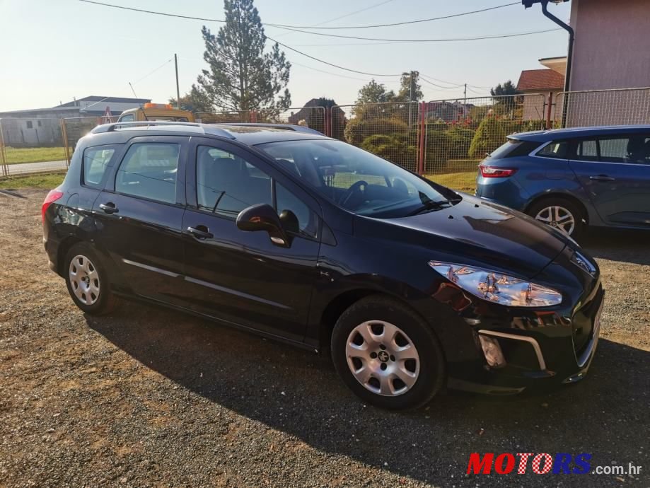 2012' Peugeot 308 Sw photo #3