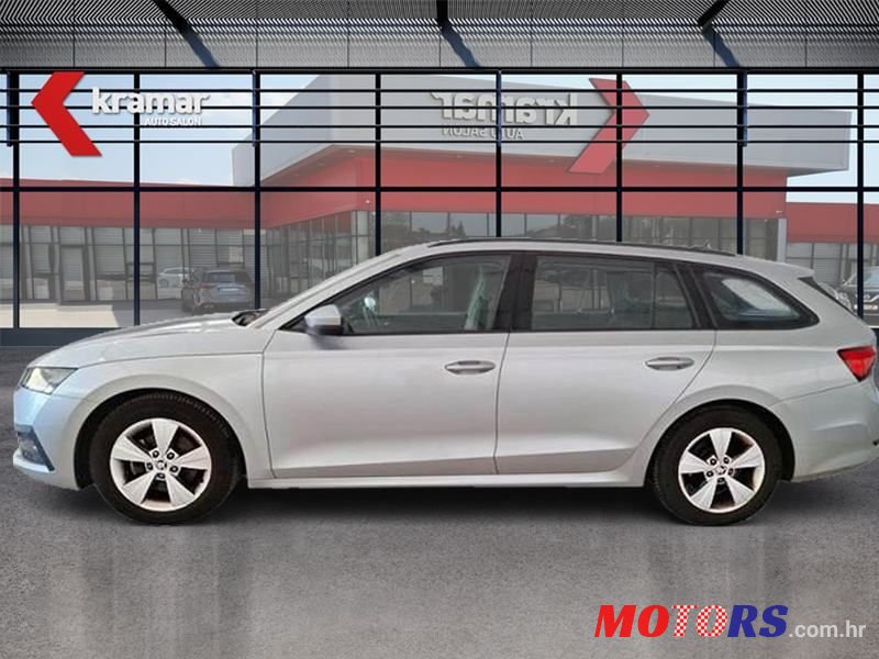 2021' Skoda Octavia Combi photo #4
