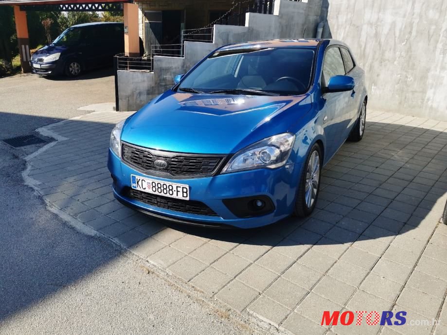 2012' Kia Pro Ceed photo #2