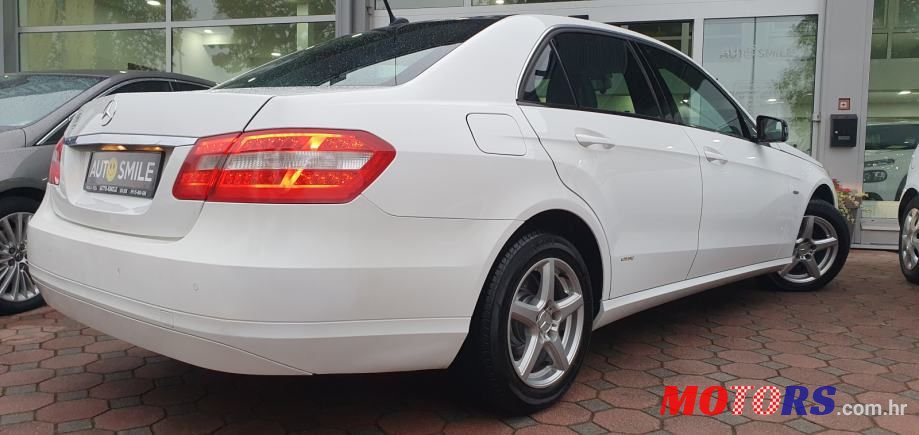 2010' Mercedes-Benz E-Klasa photo #6