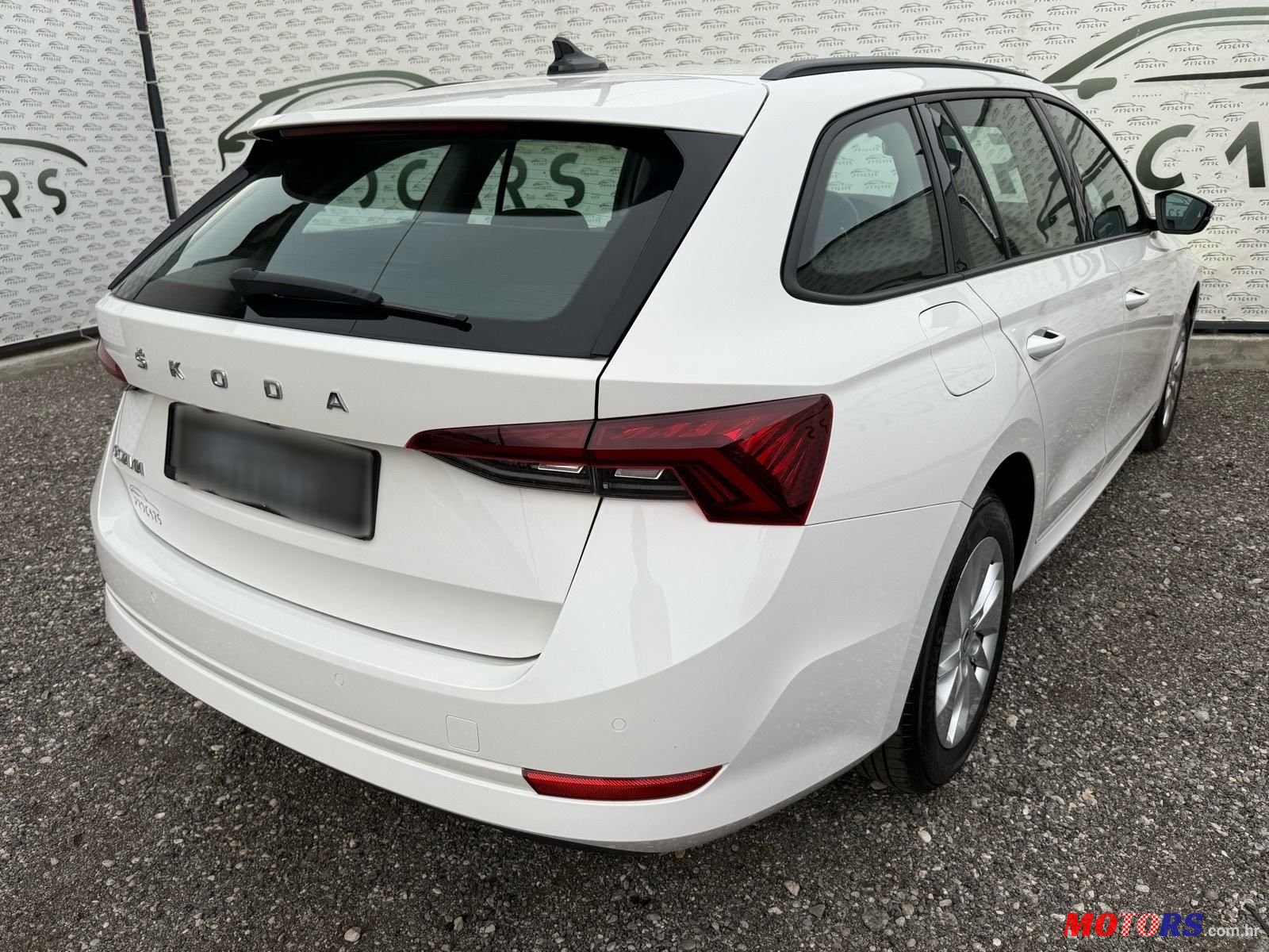 2022' Skoda Octavia Combi photo #5