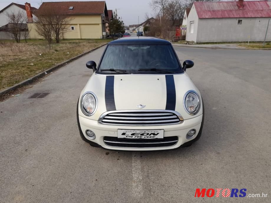 2008' MINI Cooper D photo #2