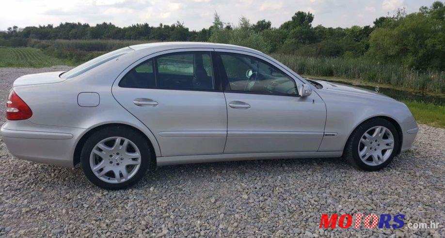 2003' Mercedes-Benz E-Klasa 220 Cdi photo #1