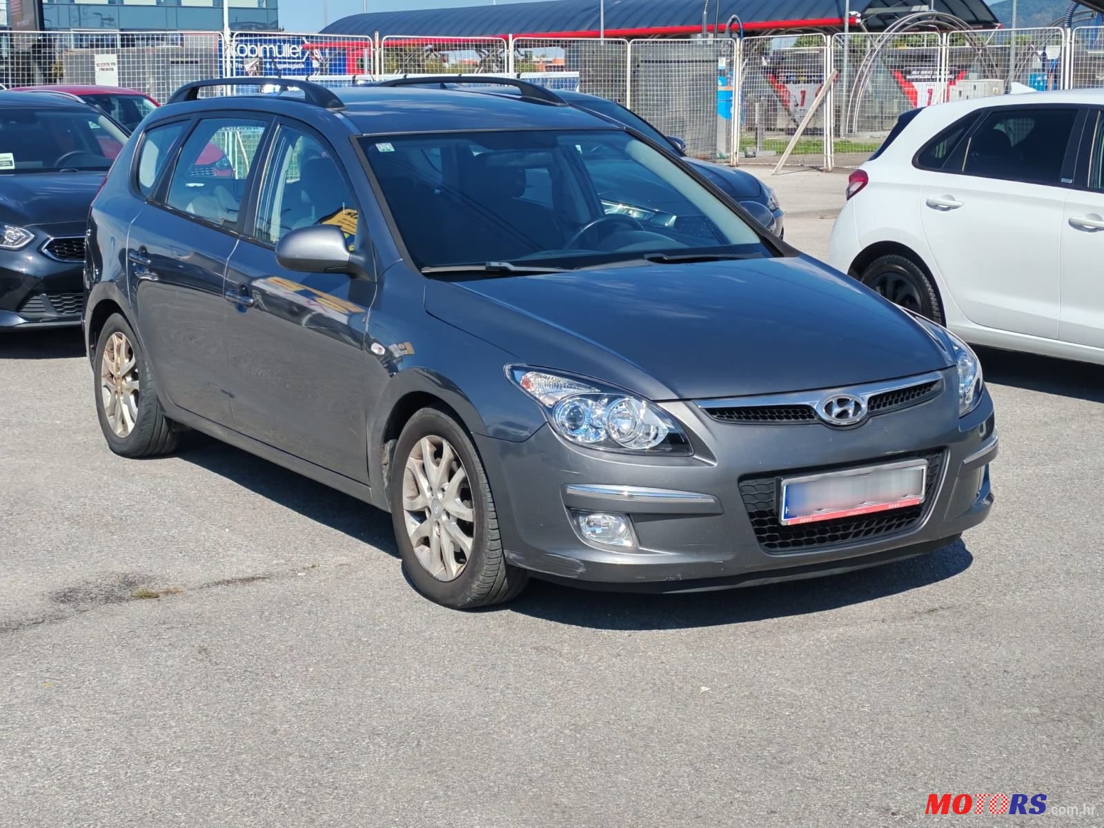 2009' Hyundai i30 1,6 Crdi photo #1
