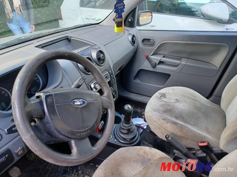 2004' Ford Fusion 1,4 16V photo #2