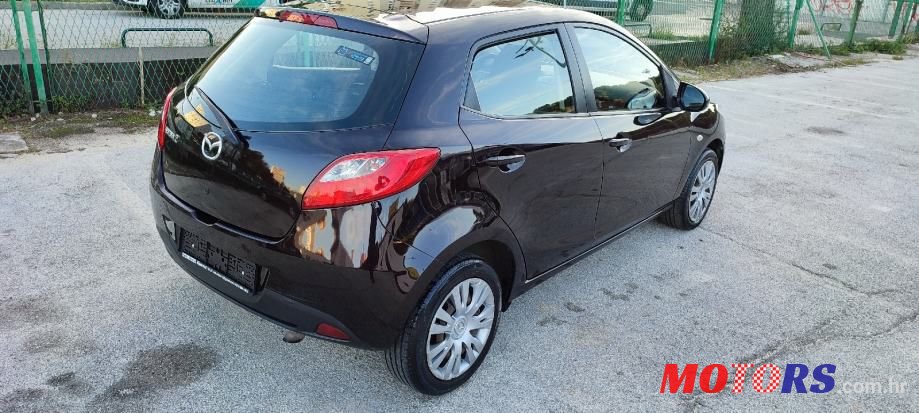 2010' Mazda 2 1.4 Cd photo #4