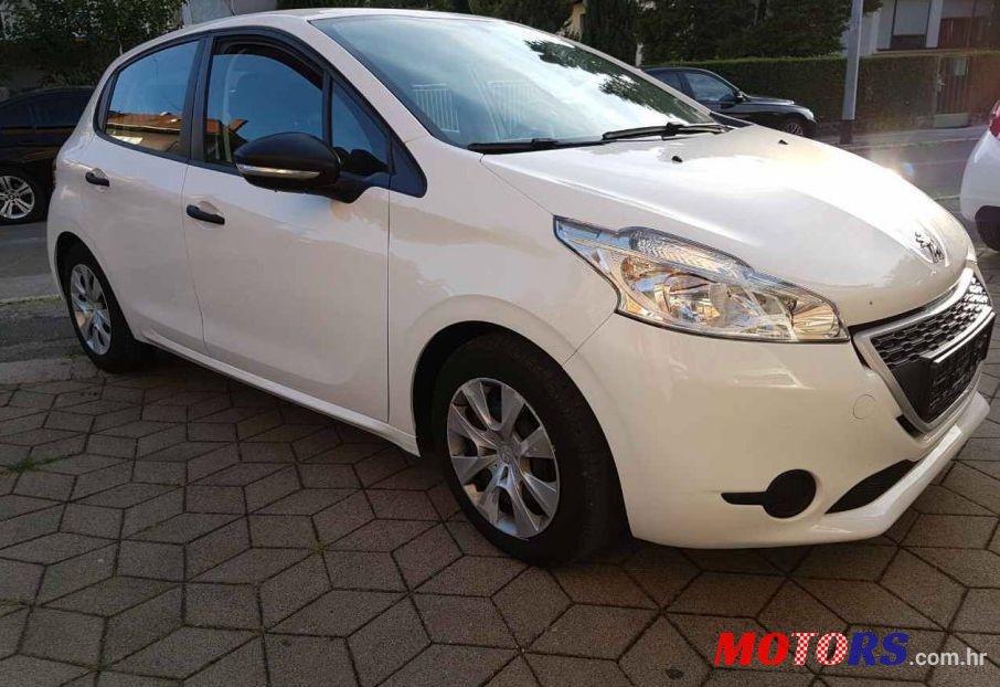 2013' Peugeot 208 1,4 Hdi photo #1