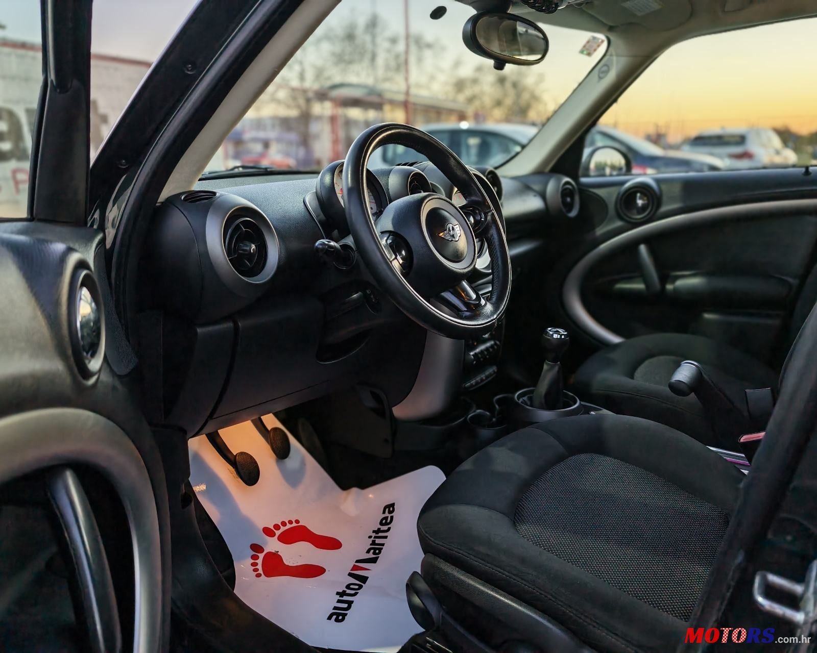 2010' MINI Countryman 1,6 D photo #6