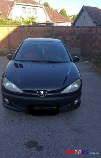 2002' Peugeot 206 206 Xs 1,4 photo #2