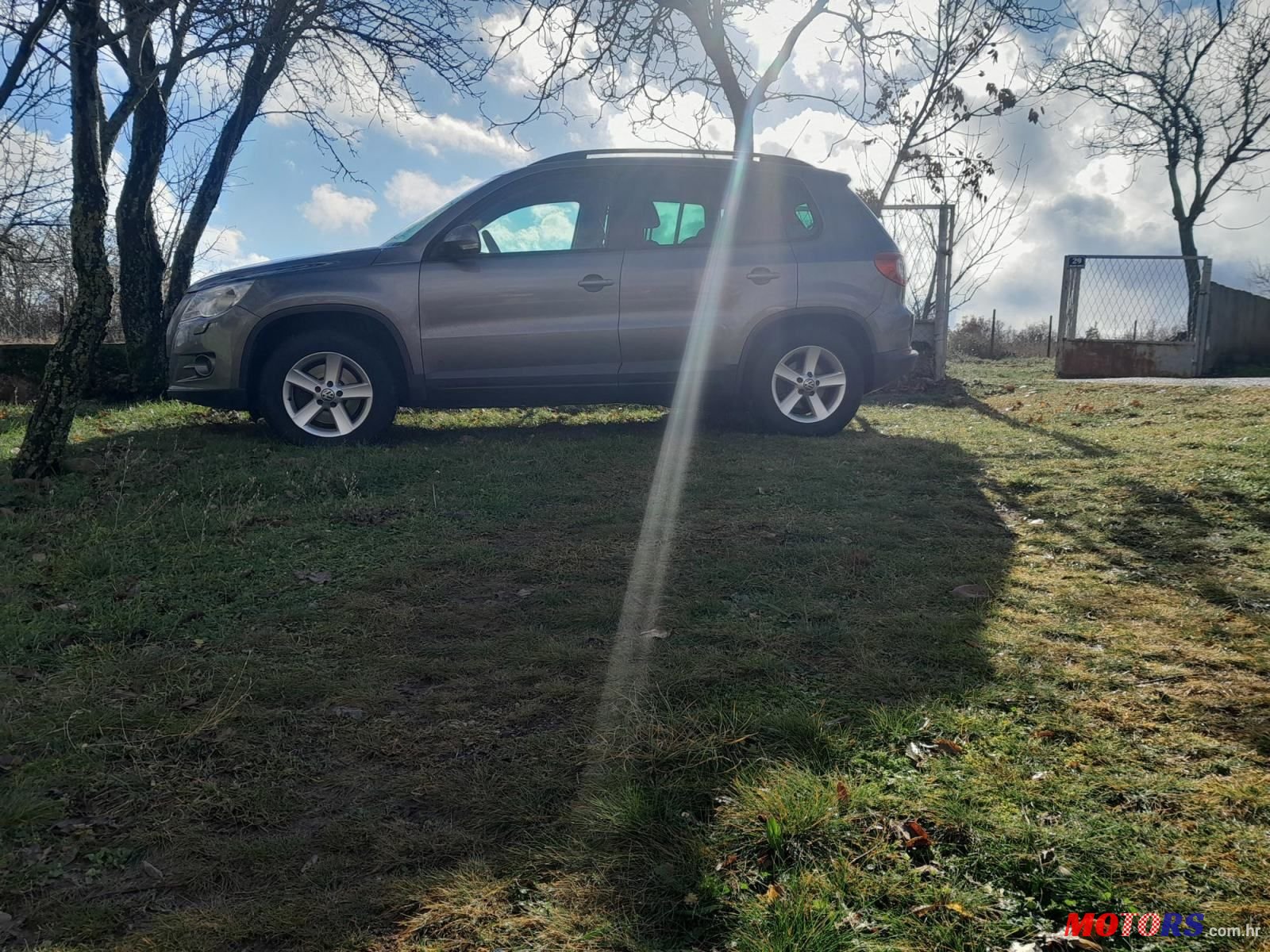 2010' Volkswagen Tiguan 2,0 Tsi photo #1