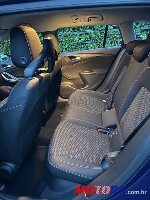 2017' Opel Astra 1.6 Cdti photo #6