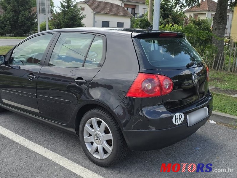 2005' Volkswagen Golf V 2,0 Tdi photo #2