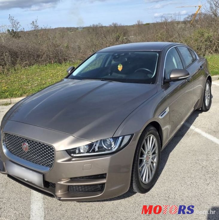 2017' Jaguar XE 2.0 D photo #1