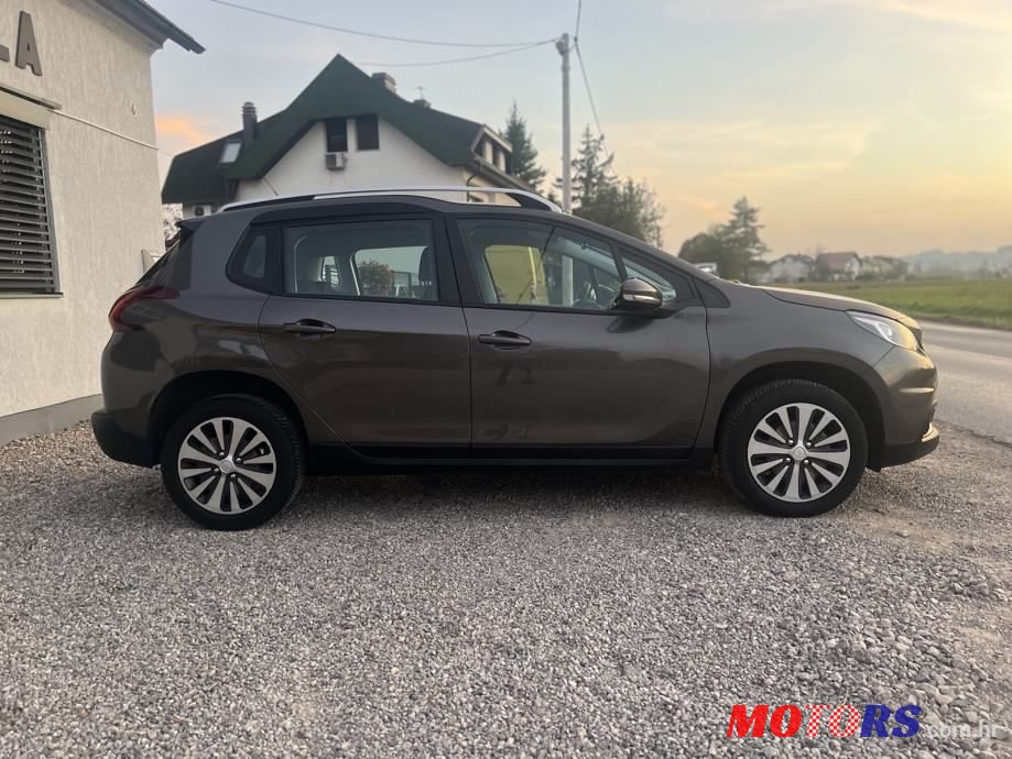 2018' Peugeot 2008 1,6 Bluehdi photo #4