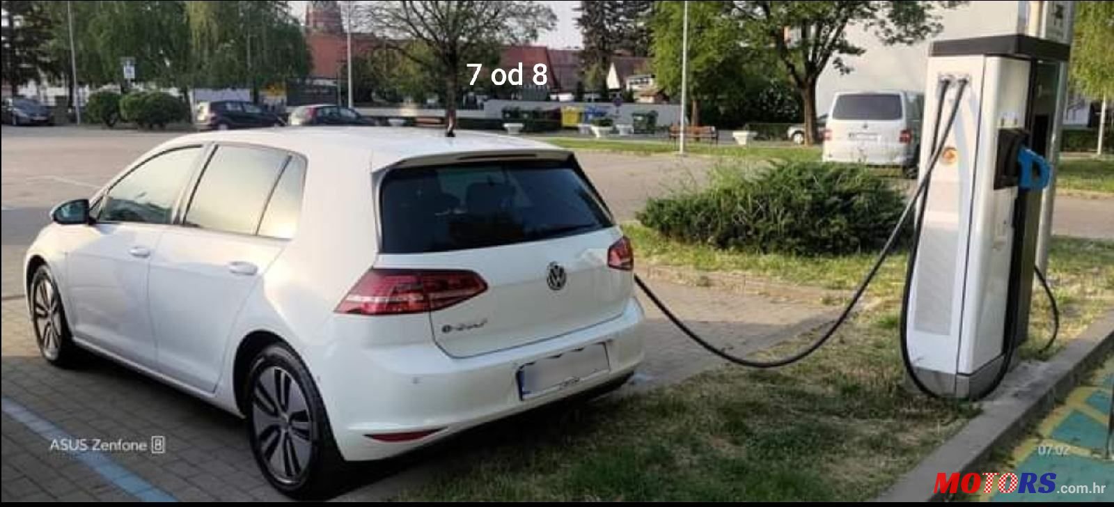 2015' Volkswagen Golf VII E-Golf photo #1