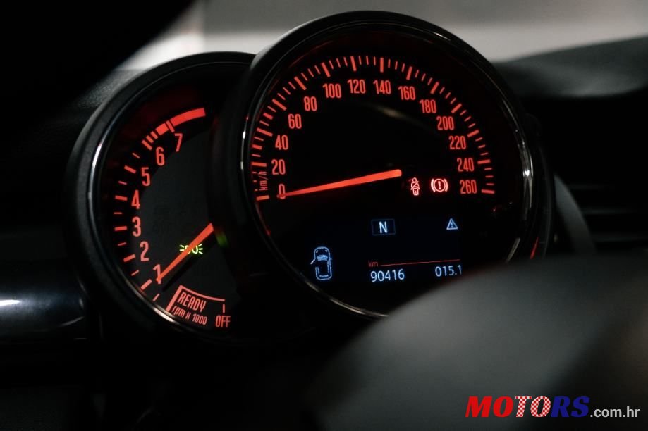 2018' MINI One photo #5