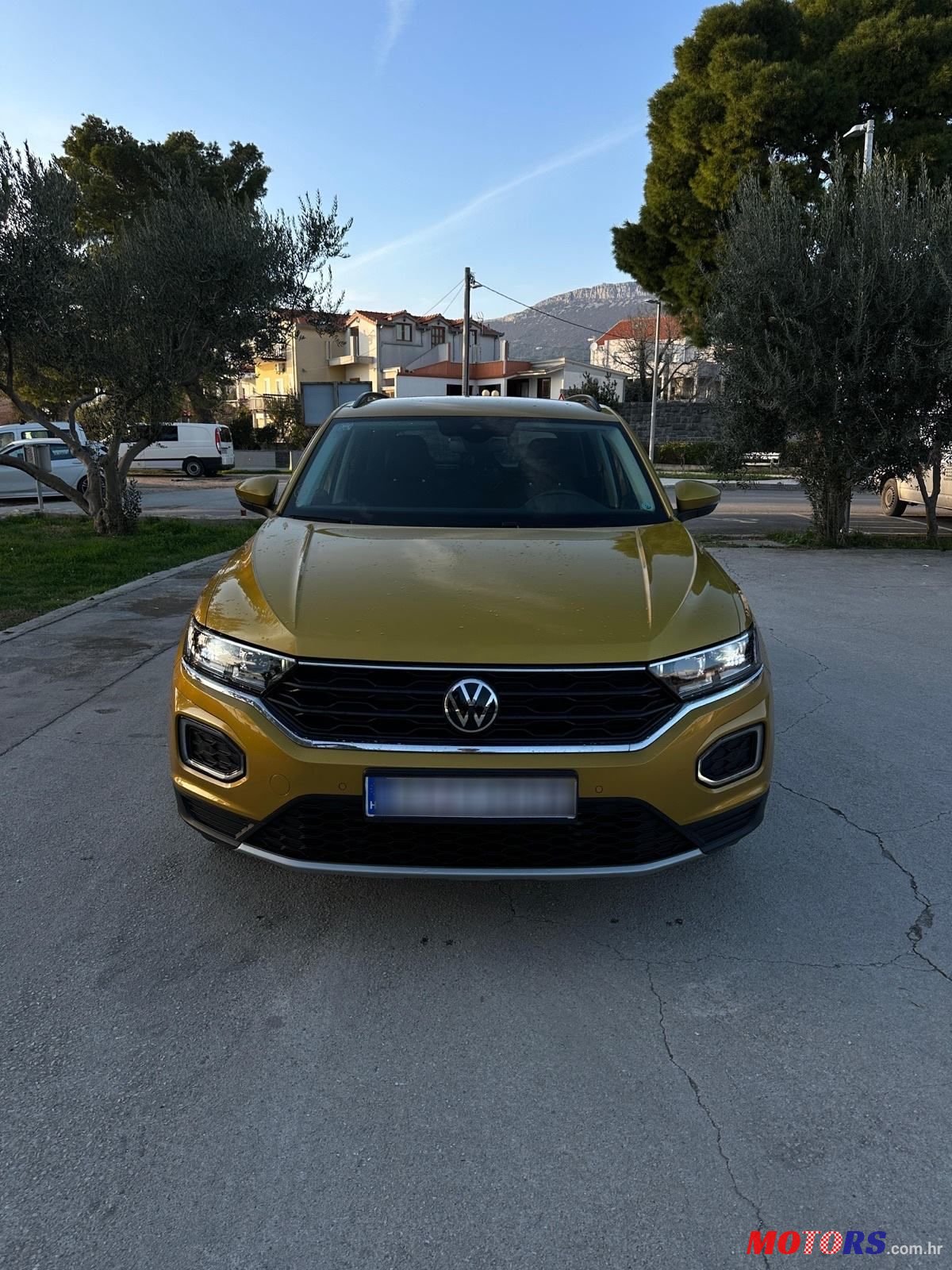2022' Volkswagen T-Roc 1,0 Tsi photo #1