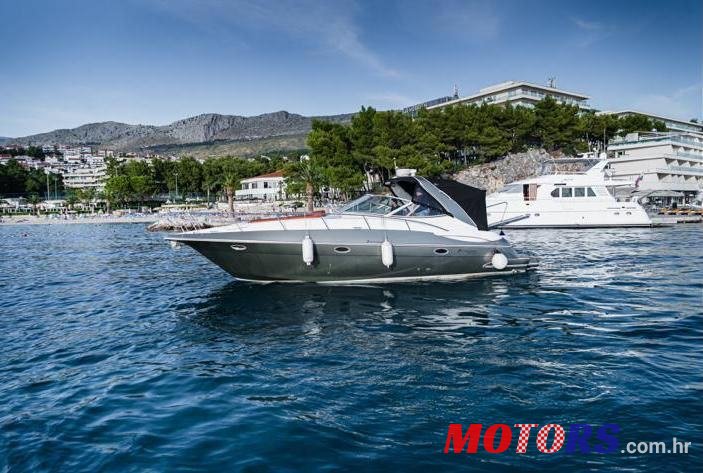 2001' Cruisers Yachts 3470 photo #1