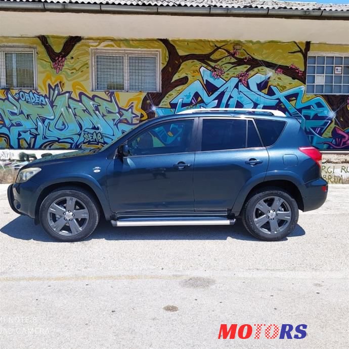 2007' Toyota RAV4 photo #2