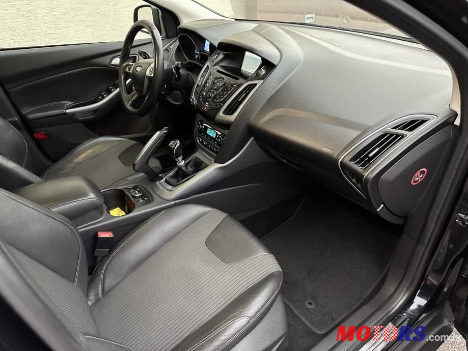 2012' Ford Focus Karavan photo #6