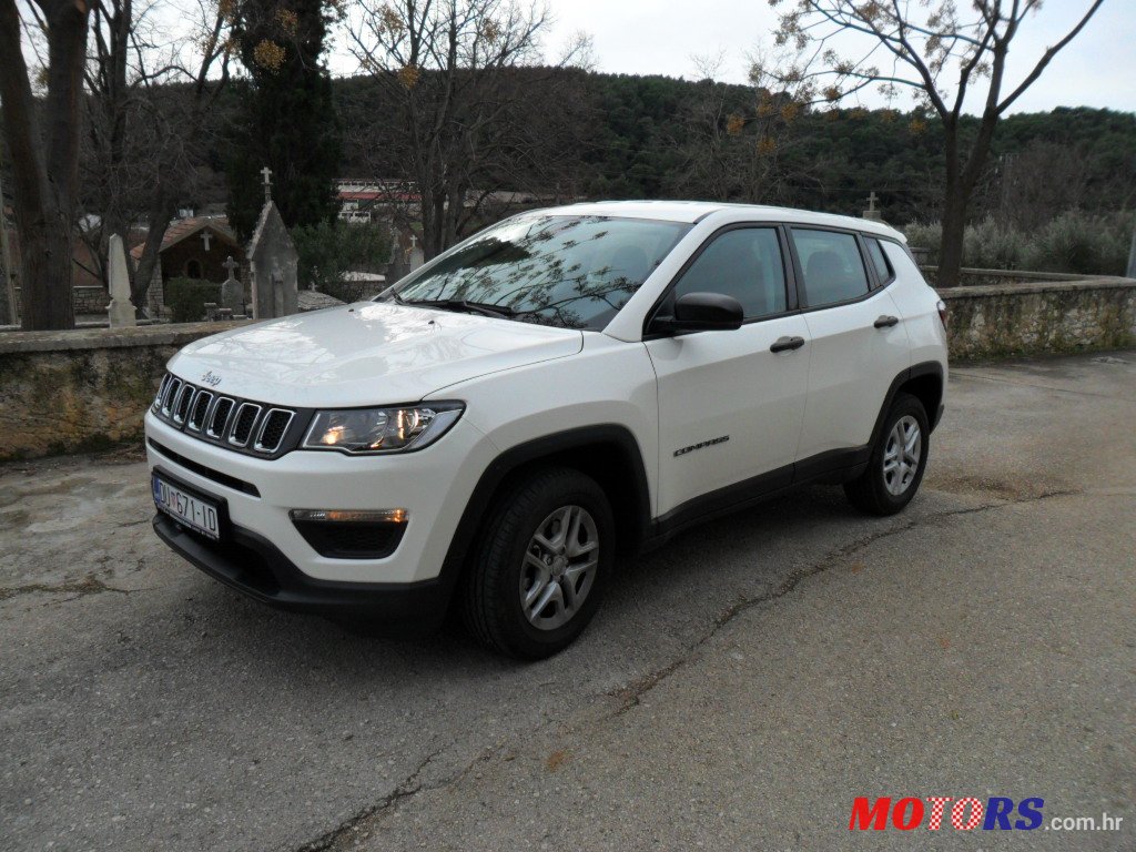 2018' Jeep Compass photo #3