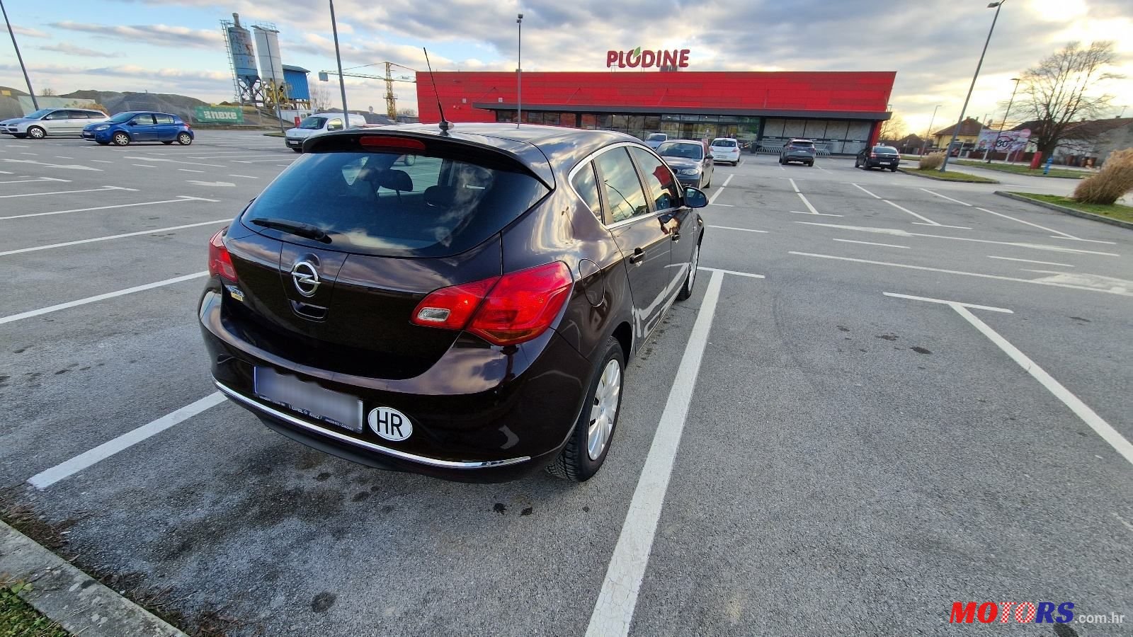 2013' Opel Astra 1.4 16V photo #3