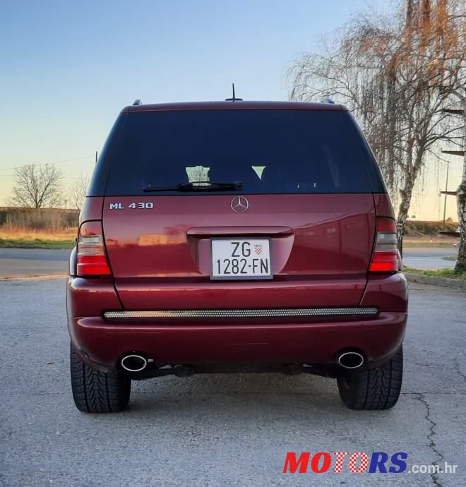 2001' Mercedes-Benz Ml 430 Sport photo #4
