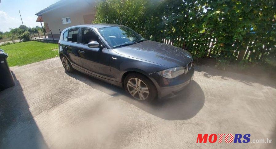 2008' BMW Serija 1 118D photo #2